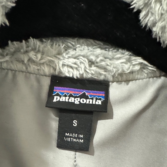 WOMENS PATAGONIA GRAY SHERPA VEST - Picture 3 of 4